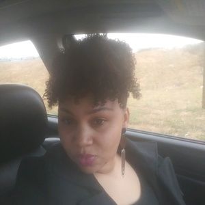 Meet your Posher, Kisha